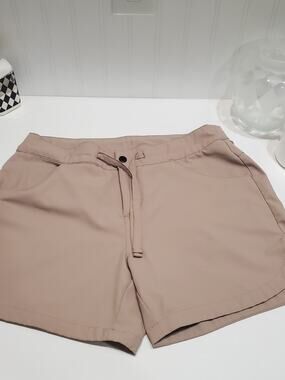 Magellan Outdoor Falcon Lake Shorty Shorts size Medium